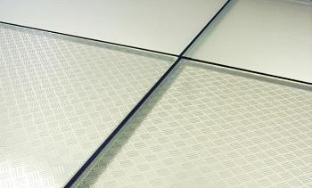 Стеклянный пол в квартиру с декоративным стеклом в Тюмени. Готовые проекты ПерилаГлавСнаб