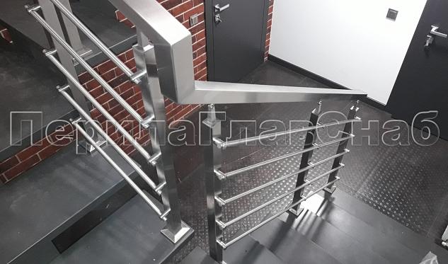 Перила с пятью ригелями в Тюмени. Готовые проекты ПерилаГлавСнаб