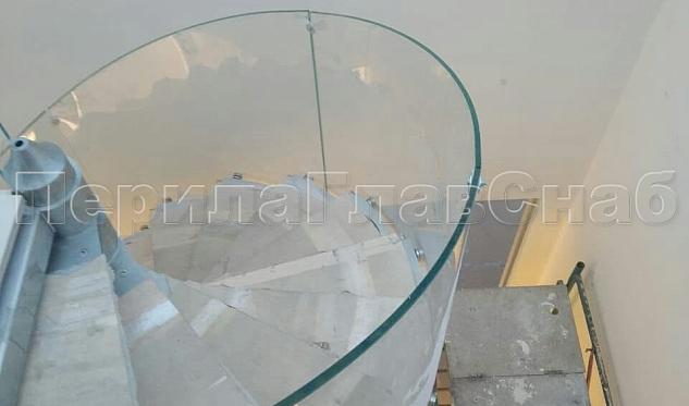 Гнутое стекло в Тюмени. Готовые проекты ПерилаГлавСнаб