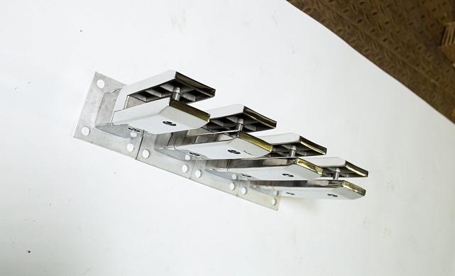 Стеклодержатель литой напольный, плоский 50х50х190 мм, для стекла 10-12 мм, полированный AISI 304, уценка k275-2-У 8